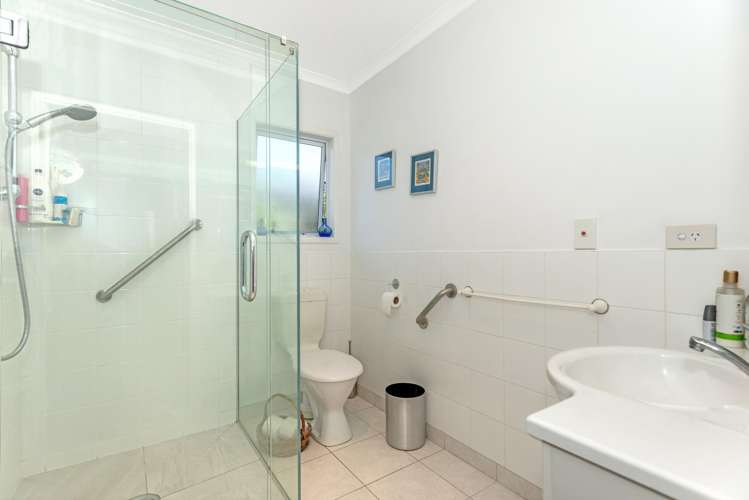 15/690 Gladstone Road Te Hapara_8