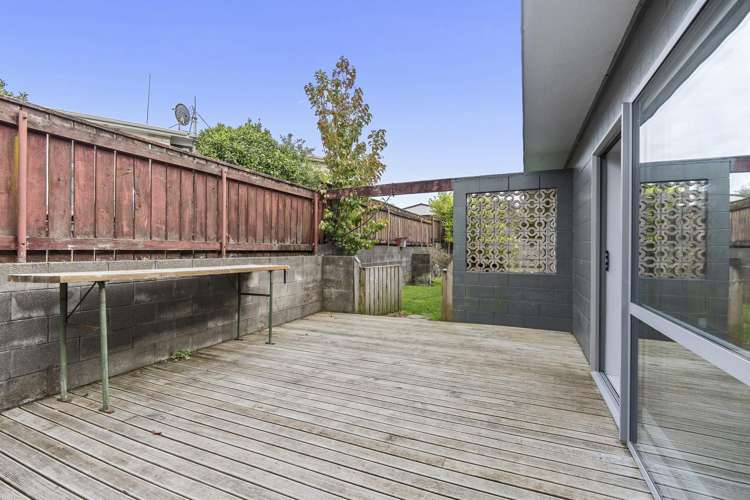 39 Trelawney Crescent Westown_13