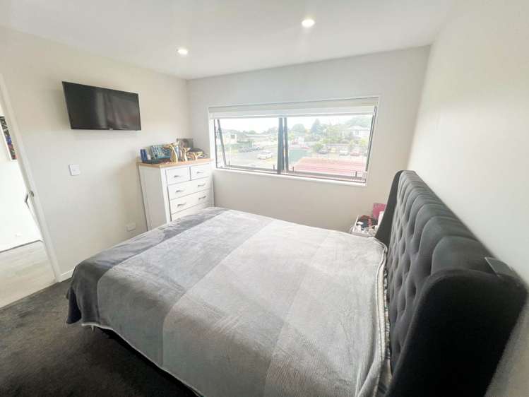 4 Shahkot Way Papatoetoe_11