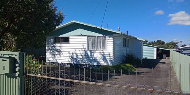 39 Daniell Street Featherston_2