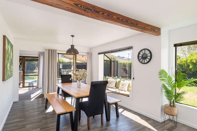 11 Johnswood Grove Clouston Park_17