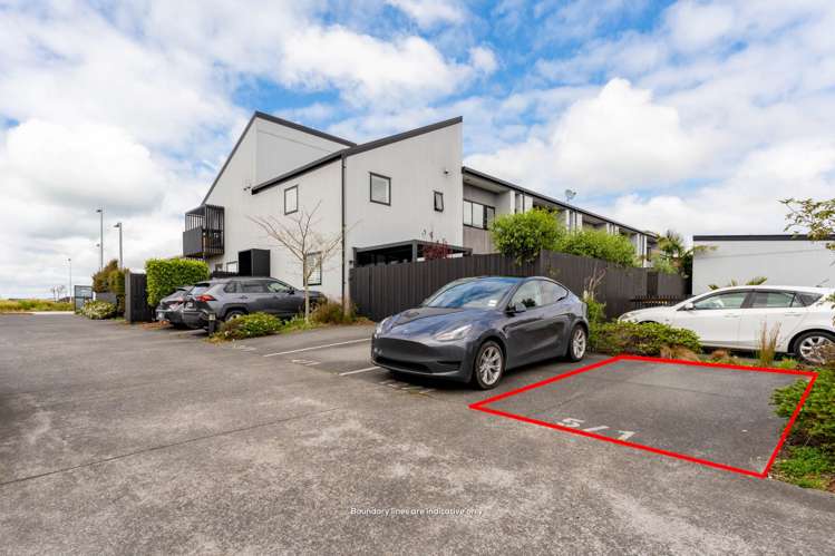 5/1 Genevieve Lane Hobsonville_14