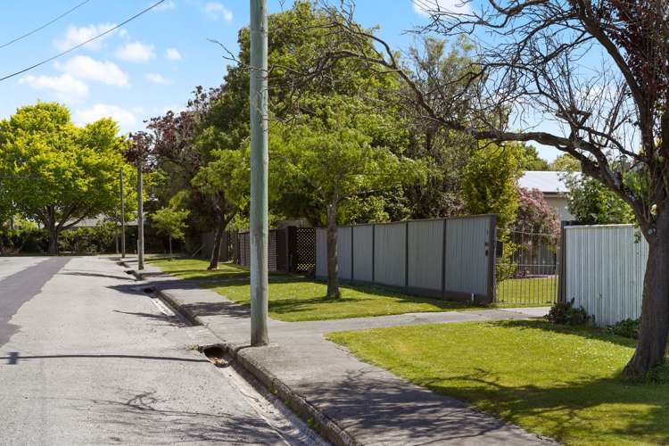 1/10 Cardiff Avenue Somerfield_21