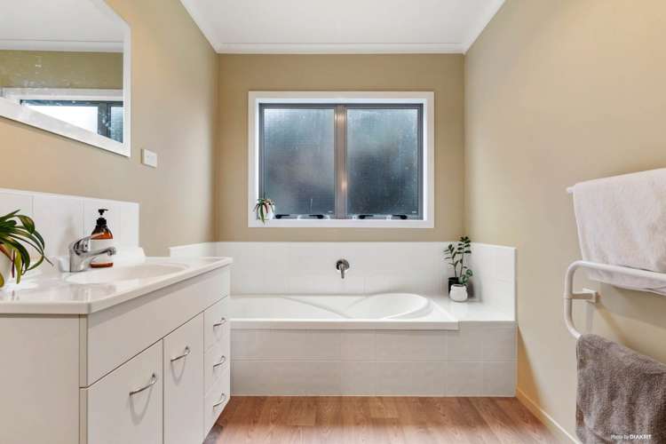 49 Isabella Drive Pukekohe_12