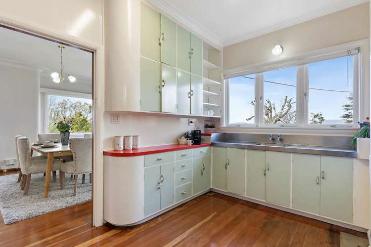 299 Upper Queen Street Pukekohe_14