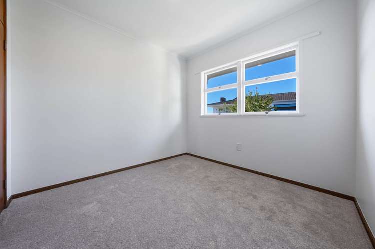 1&2/29 Eban Avenue Hillcrest_15