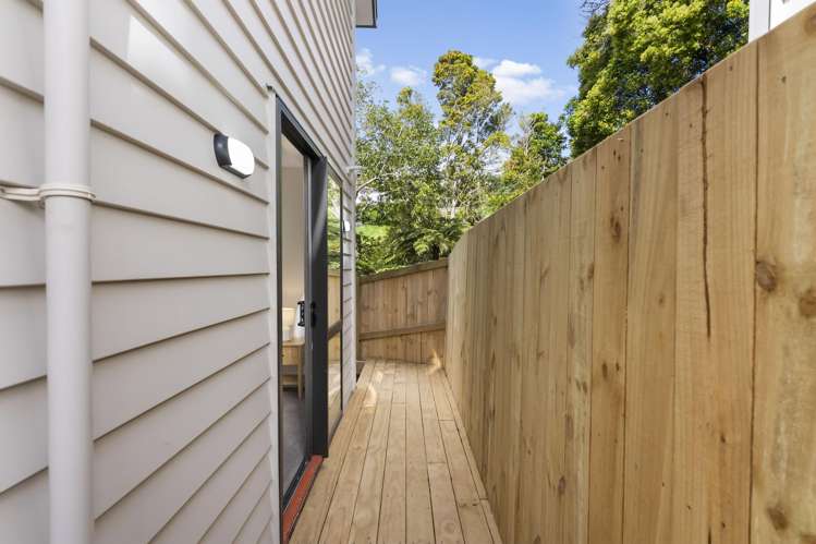 2/17b Eastglen Road Glen Eden_15