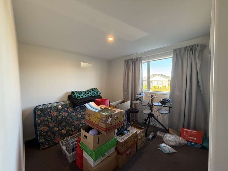 79 Sunline Avenue Lincoln_10