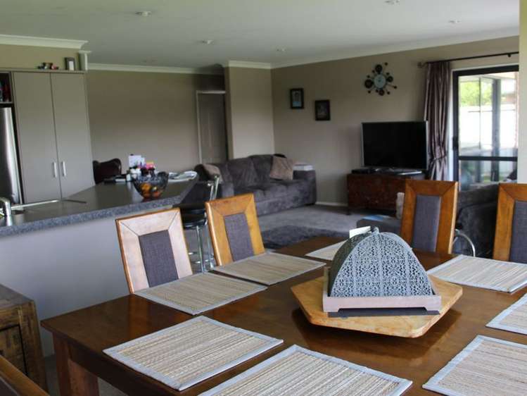 4 Daniel Crescent Cambridge_10