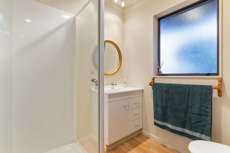 2/28 Mark Edward Drive Half Moon Bay_26