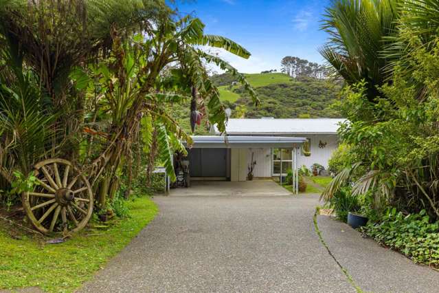 90 Lone Kauri Road Karekare_3