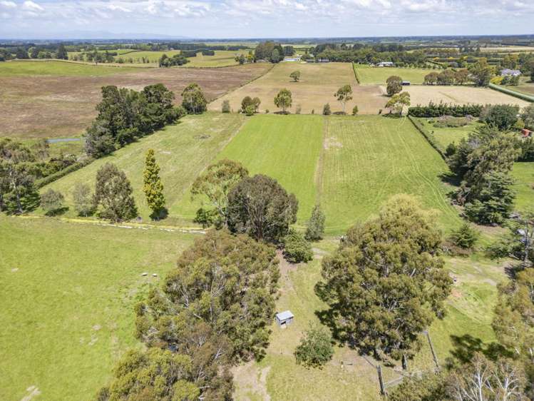 1649 Cust Road Cust_46