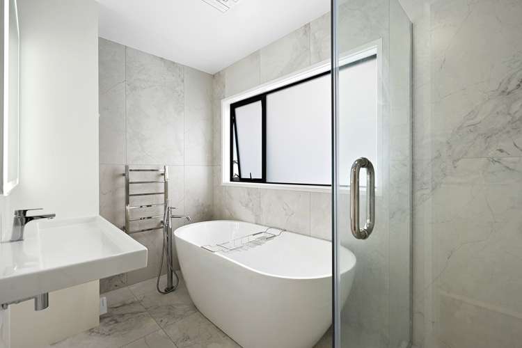 15 Ogilvie Avenue Chartwell_12