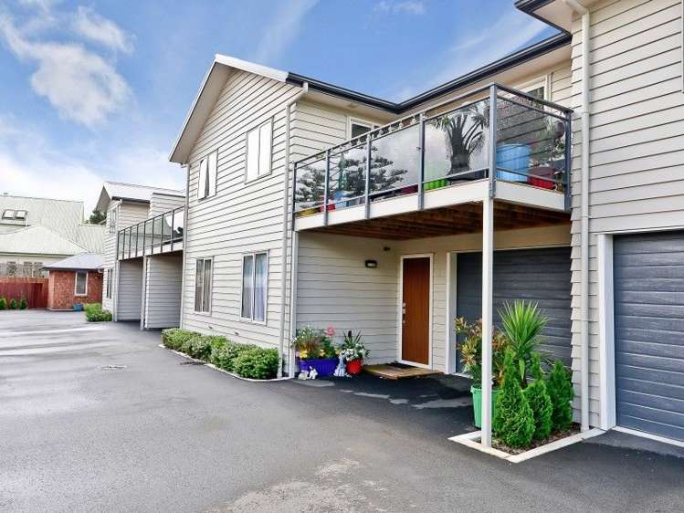 2/9 Wellington Street Hamilton East_18