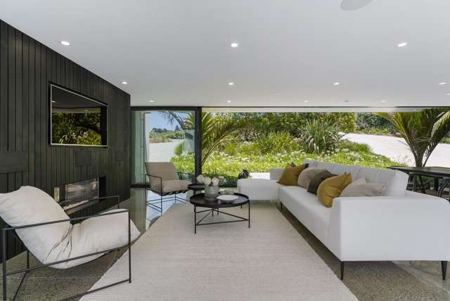 201 Point View Drive East Tamaki Heights_3