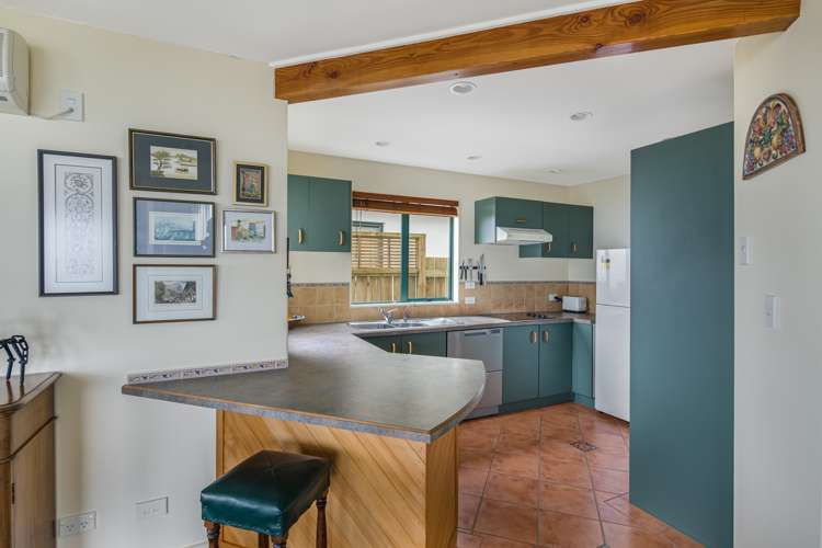 26 Pelorous Street Paparangi_6