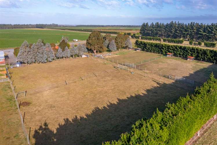 362 Brookside Road Burnham_16