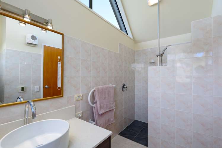 102 Tokongawa Drive Kaiteriteri_21