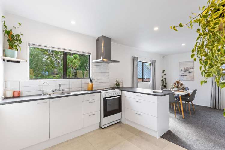 3/6 Makora Road Massey_27