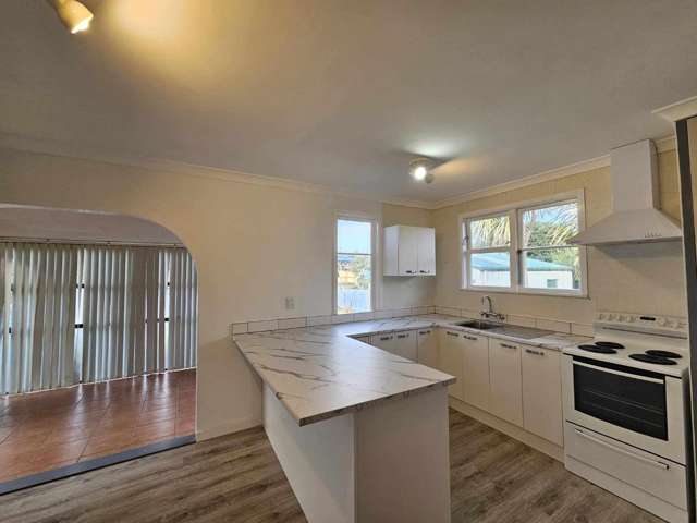  18 Ashton Terrace Castlecliff_2