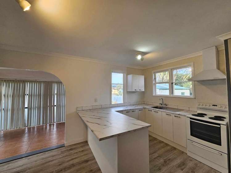  18 Ashton Terrace Castlecliff_2