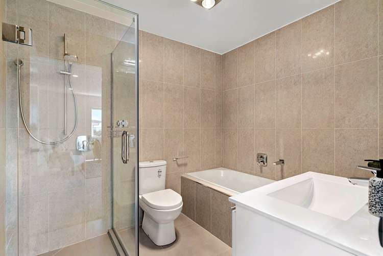 8 Makura Road Long Bay_22