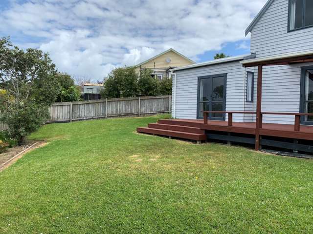 28 Jean Place Stanmore Bay_3