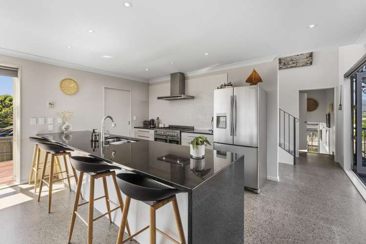 2 Kowhai Street Otaki Beach_6