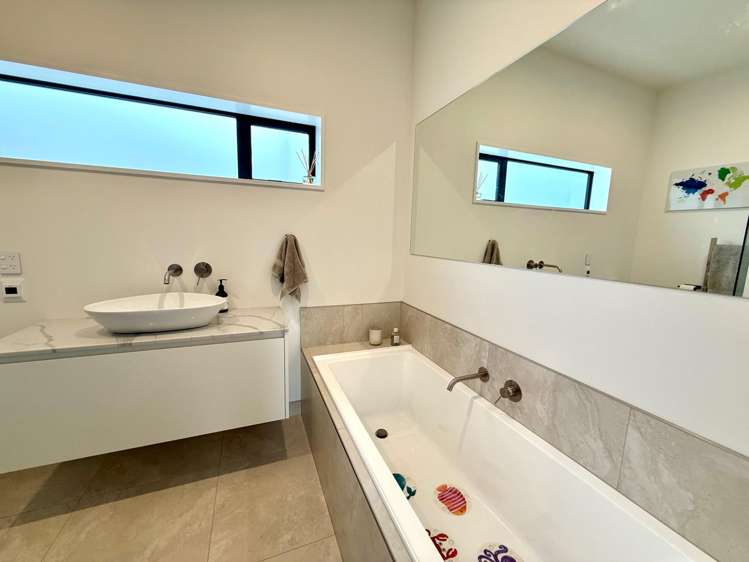  13 Matuku Lane Heathcote Valley_18