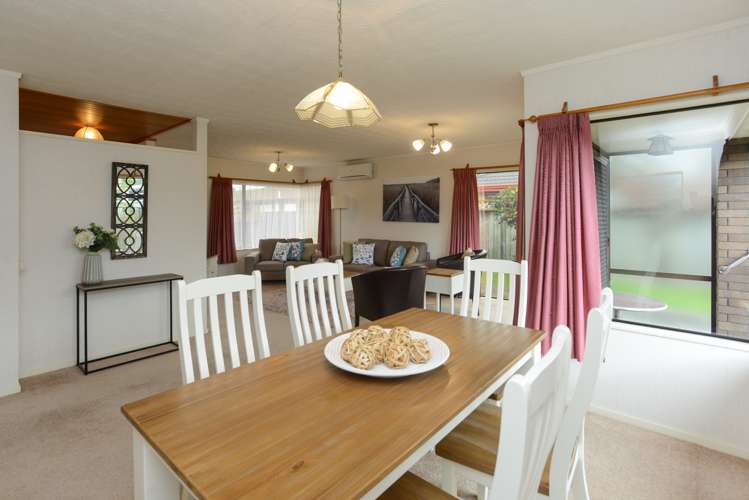 5b Fern Grove Taradale_5