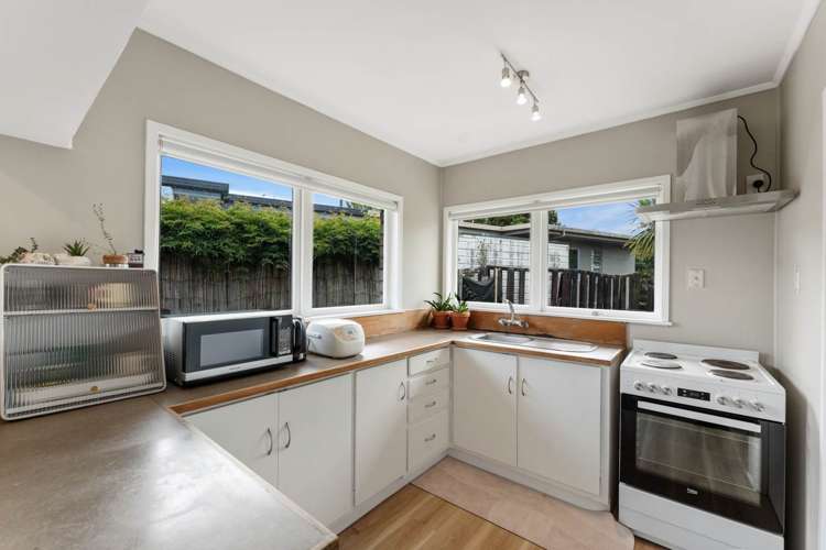 1/38 Bentley Avenue Glenfield_10