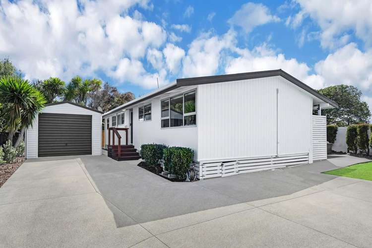 98 Torkar Road Clarks Beach_20
