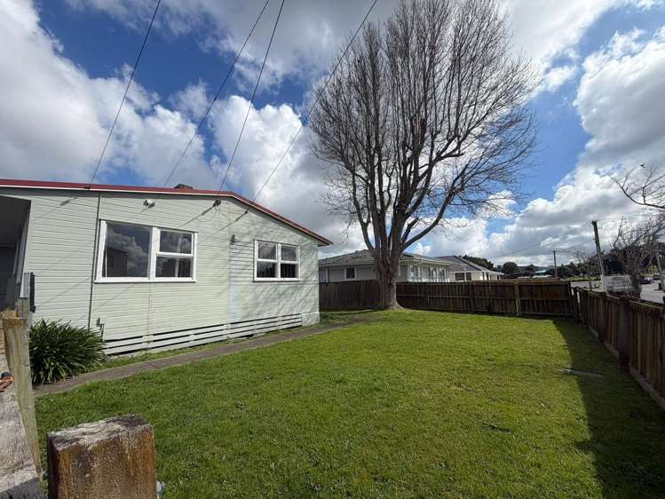 76 Cambridge Terrace Papatoetoe_1