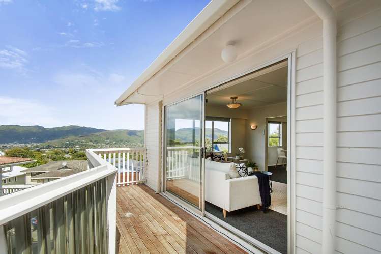 17 Gainsborough Grove Belmont_13