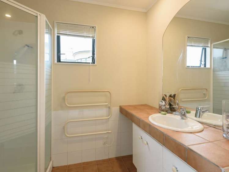 566n Adelaide Road Berhampore_6