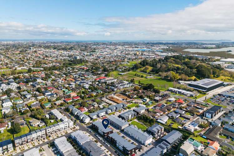 98 Mangahoe Road Mt Wellington_21