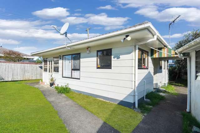 2/12 Lupton Road Manurewa_3