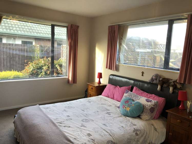 2/5 Murfitt Place Sockburn_9