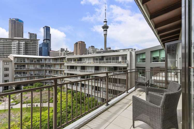 5a/132 Customs Street West_0