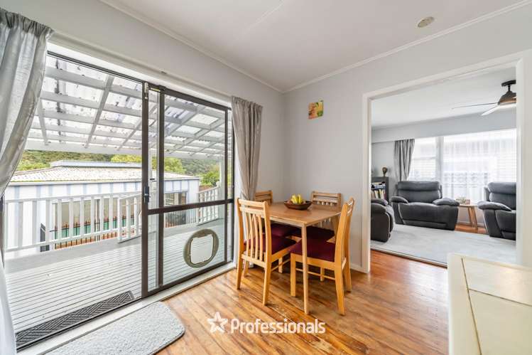 116 Coast Road Wainuiomata_5