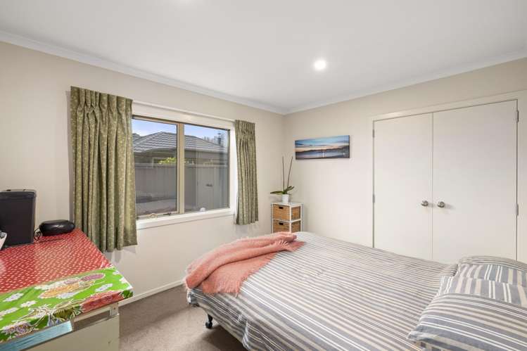 108 Solway Crescent Solway_9