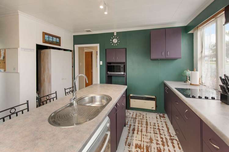 256 Tremaine Avenue Highbury_2