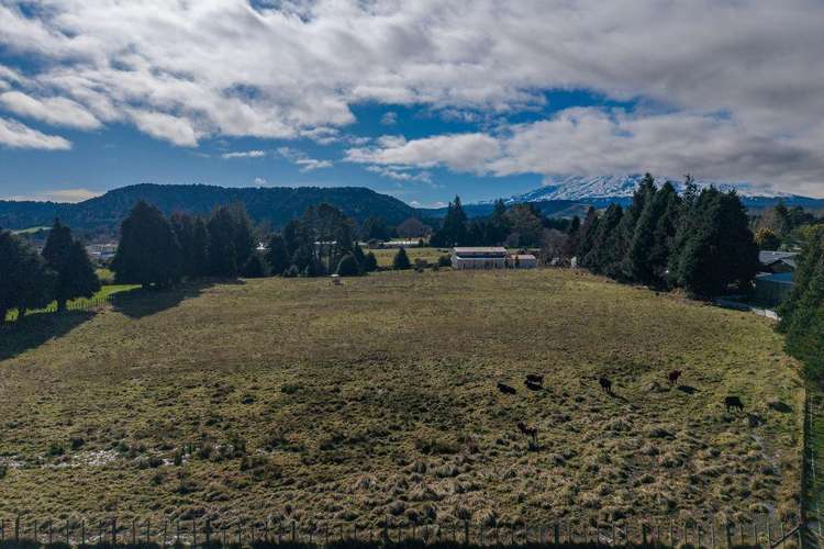 13 Ruapehu Road Ohakune_22