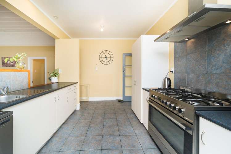 111 Derby Street Feilding_16