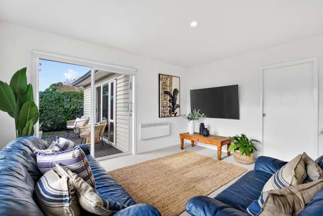 Warm, Modernised Home in a Sought After Area