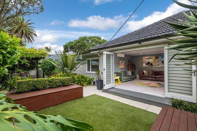 61 Hanlon Crescent Devonport_3