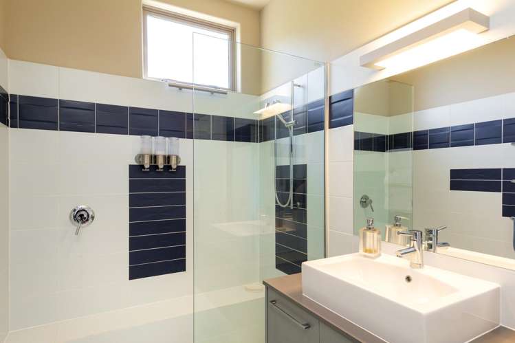 1 Cooks Ridge Waikawa Bay_22