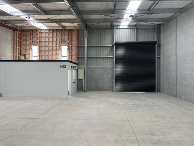 Unit 5/43-45 Thomas Neal Crescent Trentham_2