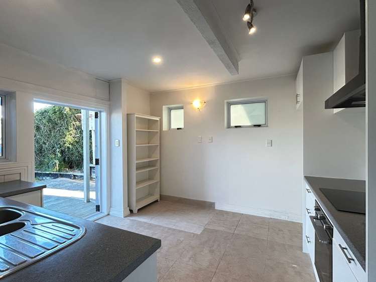 121 Bassett Road Remuera_13