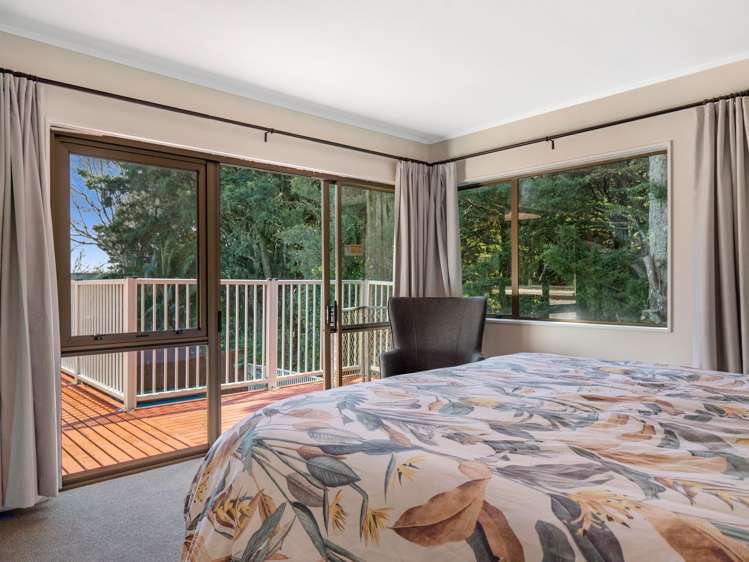 8 Deodar Place Totara Heights_13